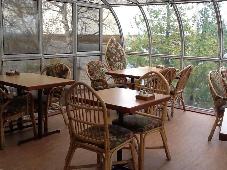 Des Berges Inn